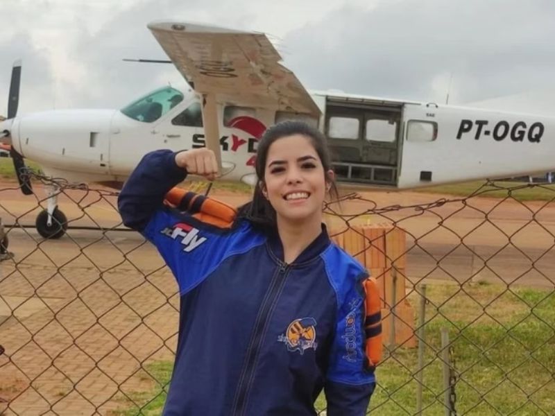 VÍDEO: Jovem é morta em casa; enteado da vítima é flagrado pulando muro