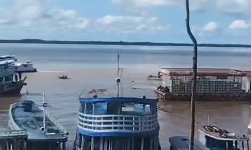Cadáver é localizado flutuando no Rio Solimões após Operação antidrogas em Manacapuru; assista ao vídeo
