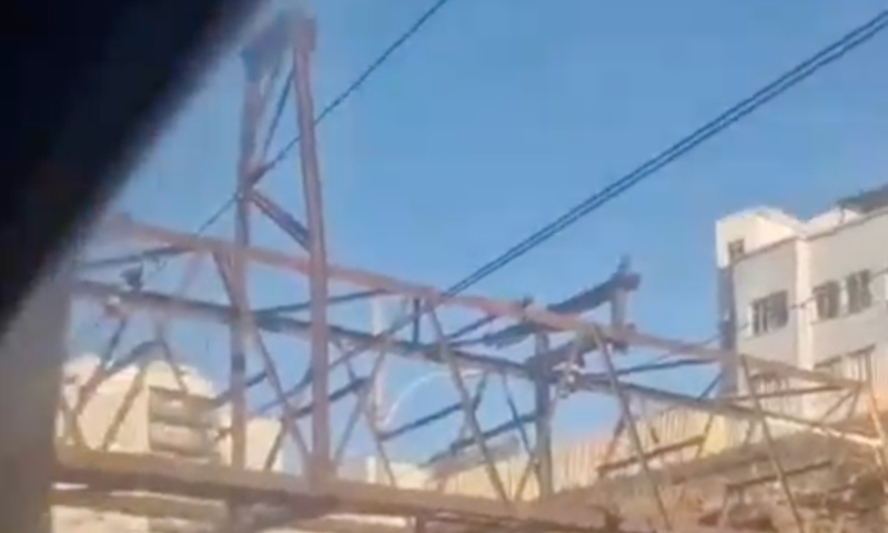 “Ele não rouba mais!”: ladrão encontra destino trágico ao tentar furtar cabos em estação de trem; assista ao vídeo