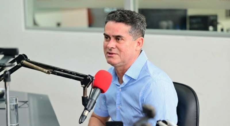 De volta à comunicação: David Almeida inicia novo programa de rádio