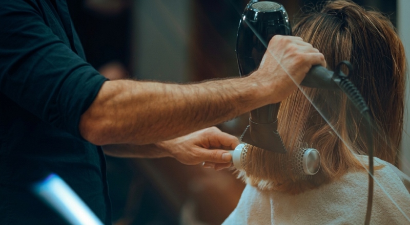 Meio milhão por um cabeleireiro: indícios de lavagem de dinheiro