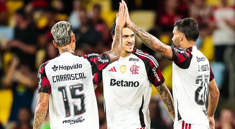 Flamengo goleia Madureira e avança para a final do Carioca