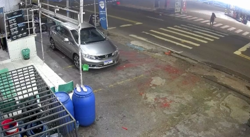 Motorista atropela idosa na faixa de pedestre e foge; saiba mais.