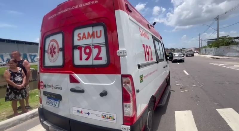 Grave acidente deixa cinco pessoas feridas em avenida de Manaus