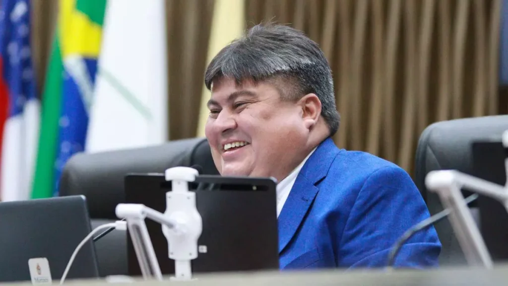 Presidente David Reis esclarece situação de aprovados em concurso