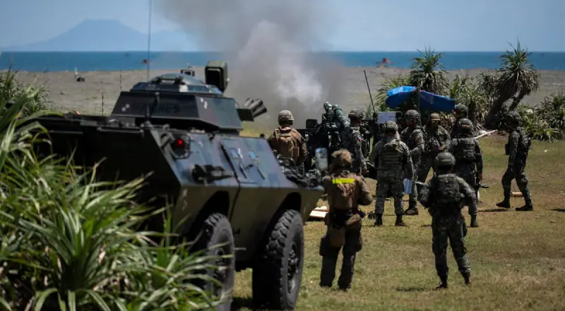 Filipinas e EUA ampliam exercícios militares para fortalecer parcerias