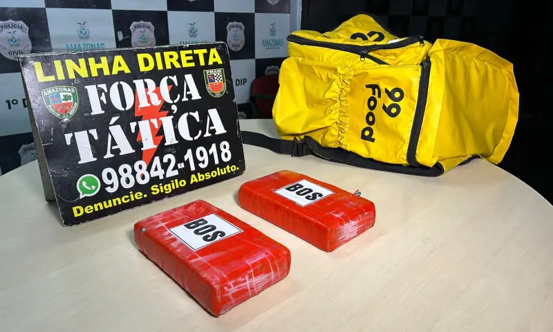 Força Tática apreende dois tabletes de cocaína na zona Sul de Manaus
