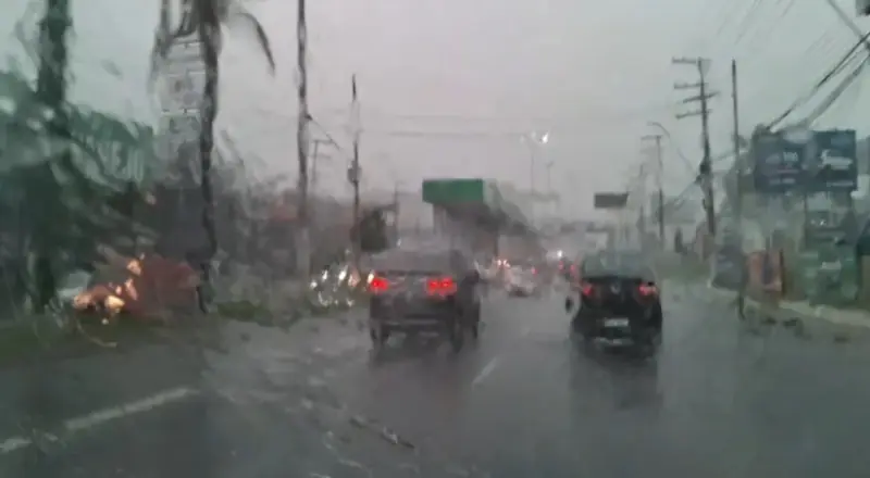 Temporal atinge Manaus neste domingo e gera riscos a população