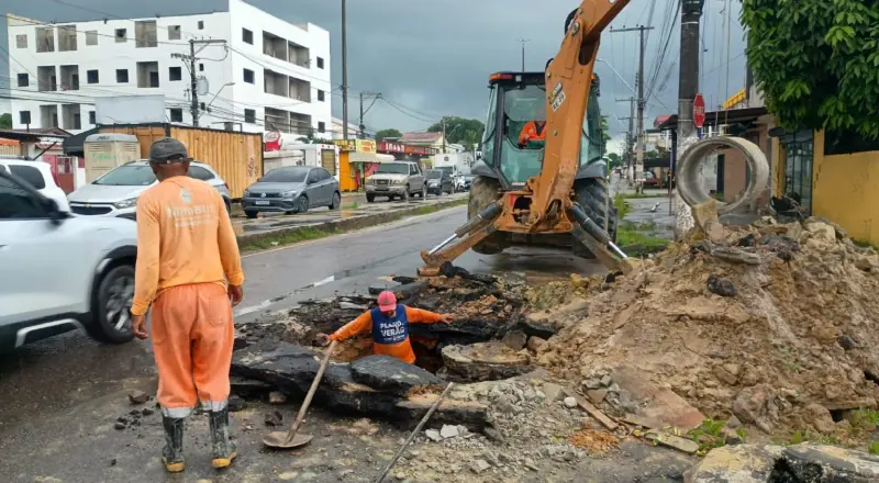 Prefeitura de Manaus atua em pronta resposta e melhora drenagem no Planalto