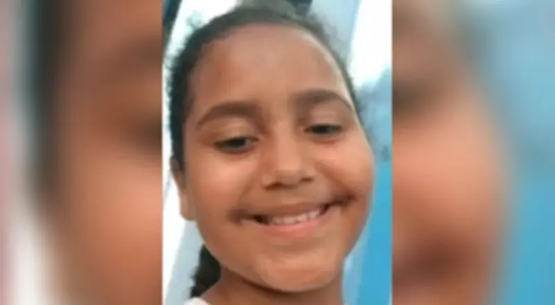 Filha de vereador morre afogada após acidente em piscina triste