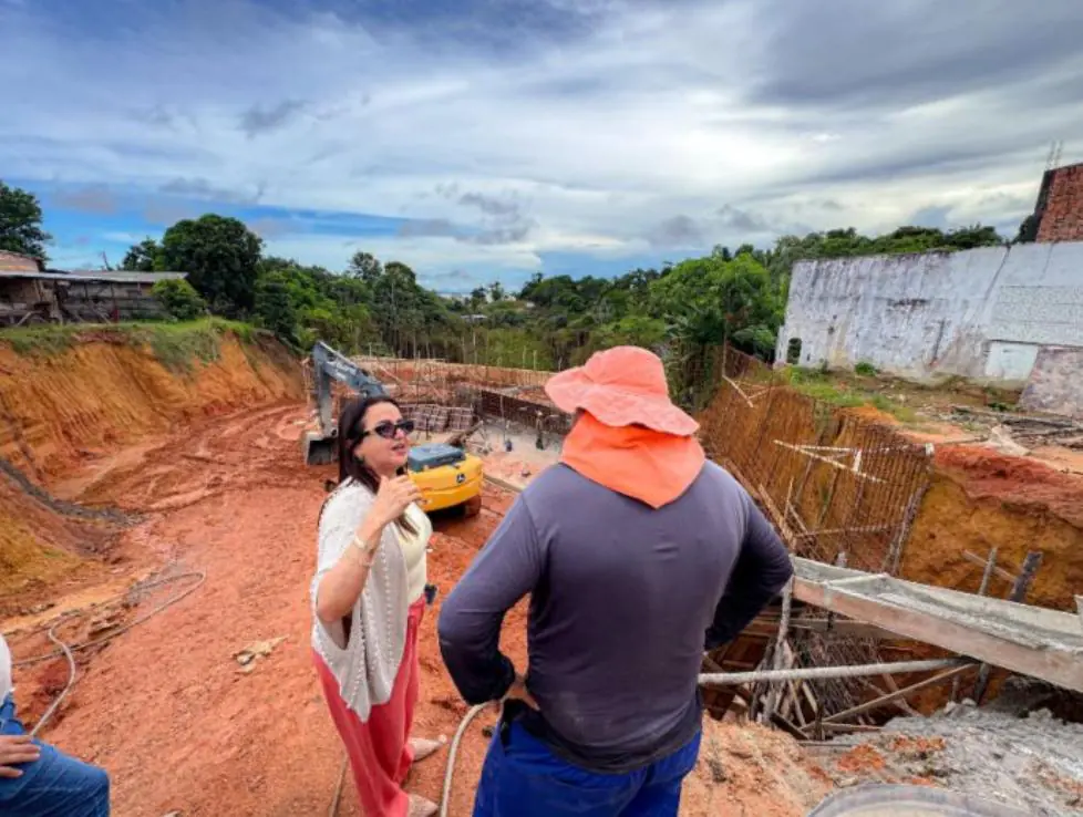 Prefeitura de Manacapuru intensifica obras de infraestrutura eficiente