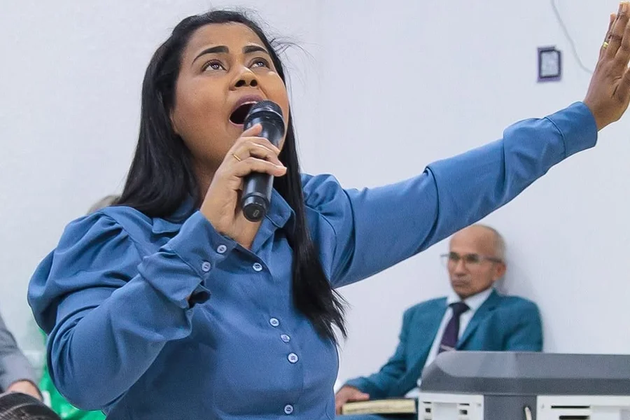 Ana Clézia, cantora gospel: legado e influência eterna