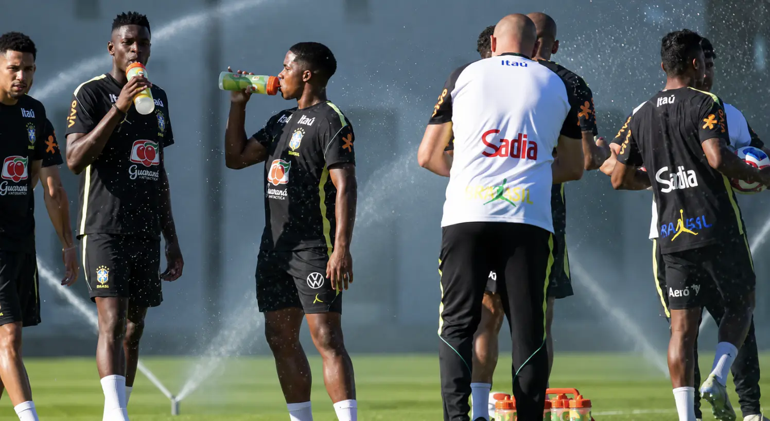 Oitavas da Copa: calor extremo traz adversário inesperado