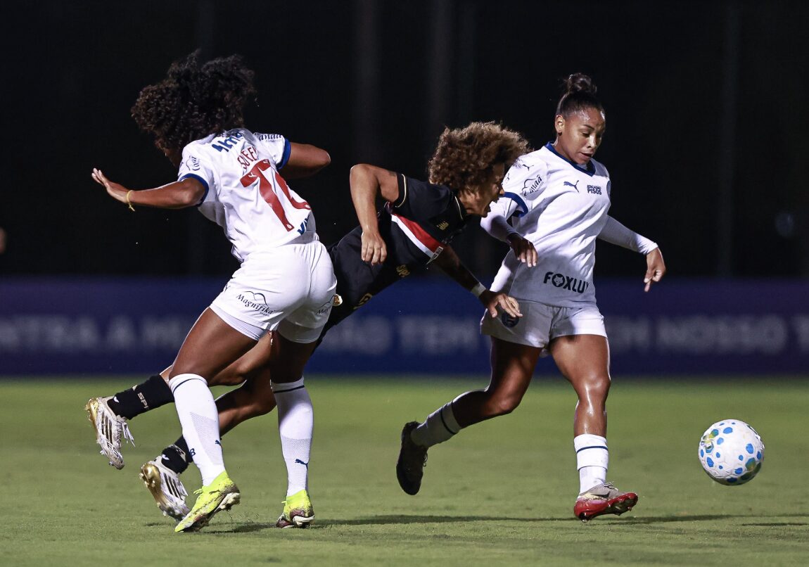 Brasileirão e internacionais: jogos deste domingo e destaques