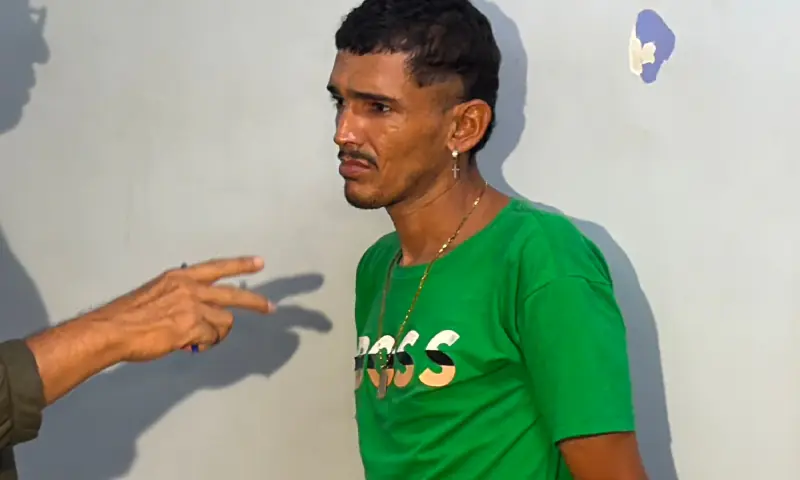 Homem é preso com drogas e dispositivo de furto em Manaus