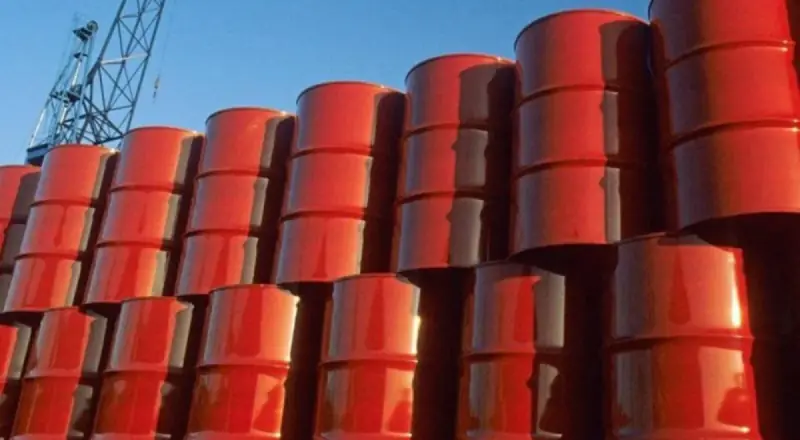 Guerra entre EUA, Irã e Israel faz petróleo disparar 4% hoje