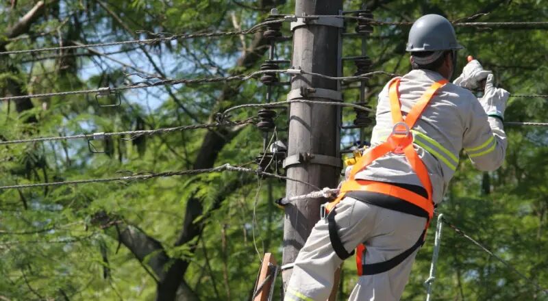 Manaus terá interrupção temporária de energia em nove bairros