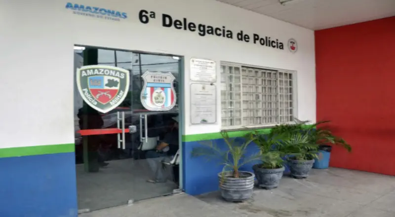 Homem é preso com armas artesanais e materiais proibidos