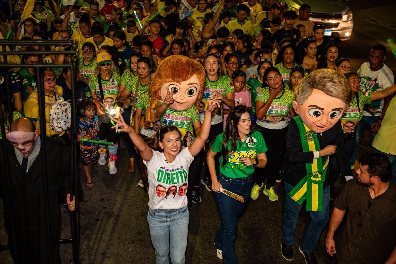 Débora Menezes reúne mais de 3 mil pessoas em Manaus com sucesso