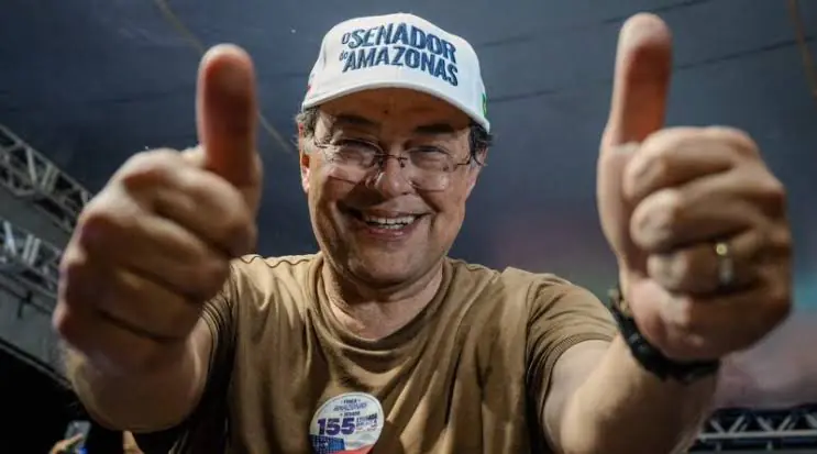 Eduardo Braga dispara e chega a 50% na corrida pelo Senado