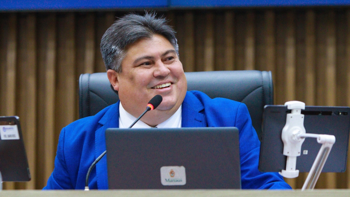 No Dia do Servidor Público, David Reis valoriza profissionais da Câmara